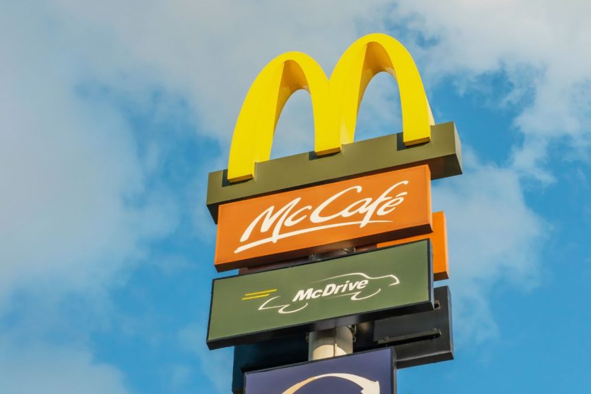 „McDonald’s“ darbo laikas Naujų išvakarėse ir sausio 1 Vilniuje, Kaune ir Klaipėdoje