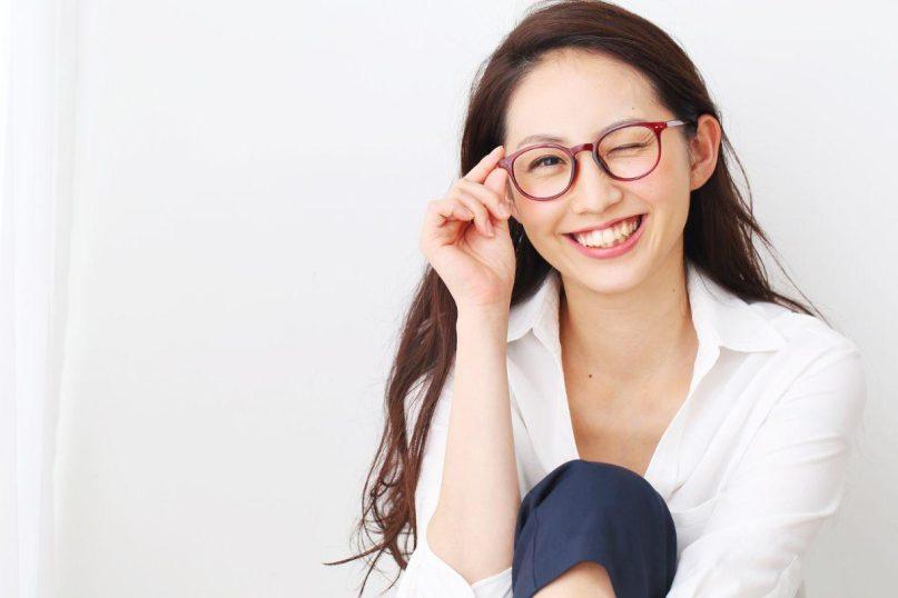 Pasirodo, žmonės nešiojantys akinius iš tikrųjų protingesni nei visi kiti! Štai kodėl