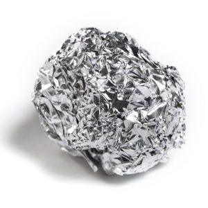 Į skalbimo mašiną įmeskite folijos kamuolį. Rezultatas tiesiog stulbinantis!