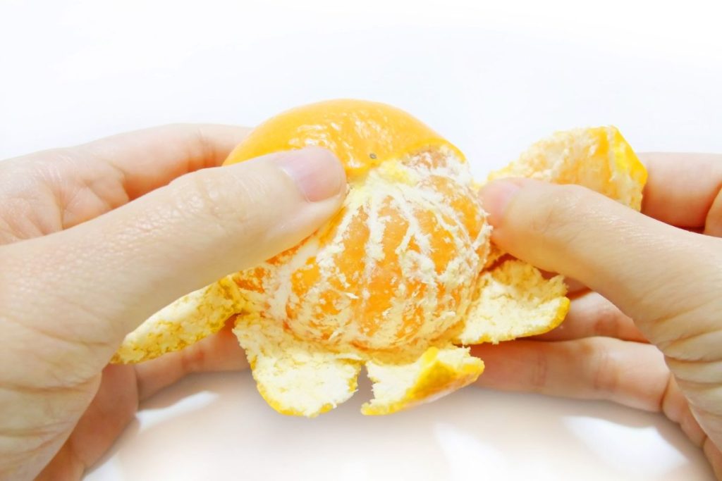 Išmetate be jokio gailesčio? Šios atliekos gali paversti jūsų indus blizgiais kaip niekad. Kaip pasiekti tobulą indų blizgesį?