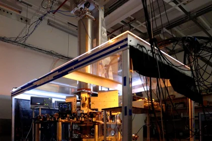 JAV laikas akimirkai „sulėtėjo“: galinga audra paveikė atominius laikrodžius