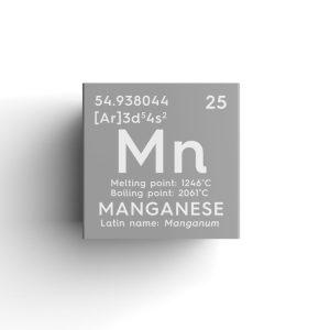 Jei jūsų nagai lūžinėja ir trūkinėja, kūnas prašo pagalbos. Štai kaip tai išspręsti!