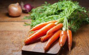 Kada geriausia valgyti morkas: ryte ar vakare?