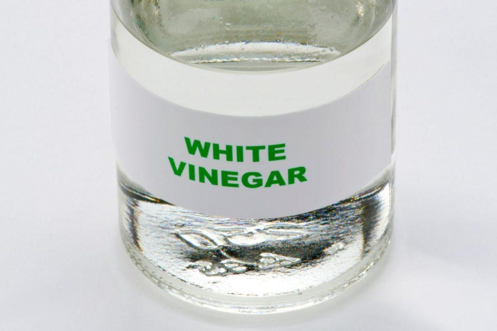 Kaip išbalinti baltus drabužius: paprasti bobutės receptai. Actas