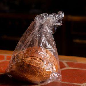 Kaip iškepti gardžią duoną kepimo rankovėje?