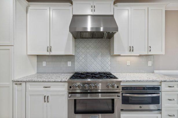 Kaip lengvai įveikti ant gartraukio susikaupusius riebalus ir nešvarumus? Laiko patikrinti patarimai