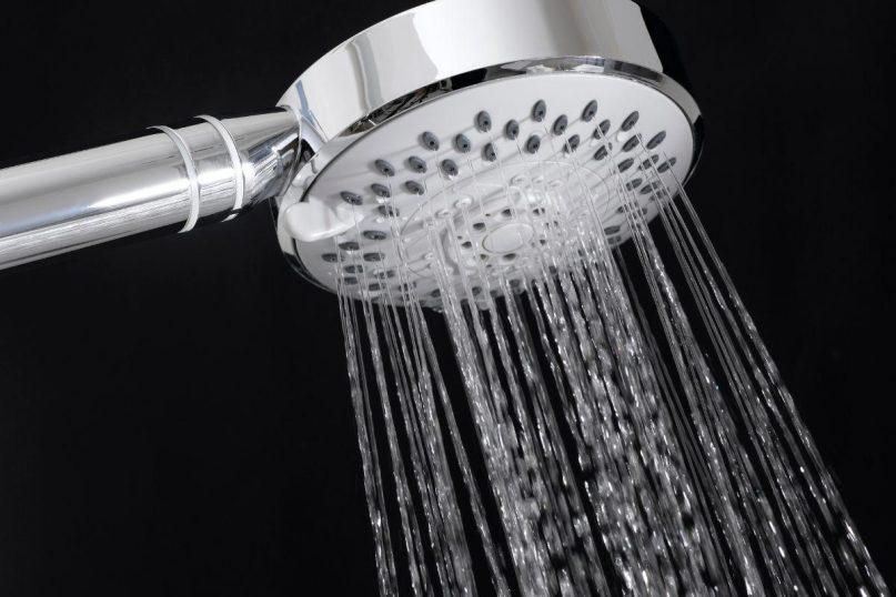 Kaip valyti dušo galvutę? Populiarus patarimas!