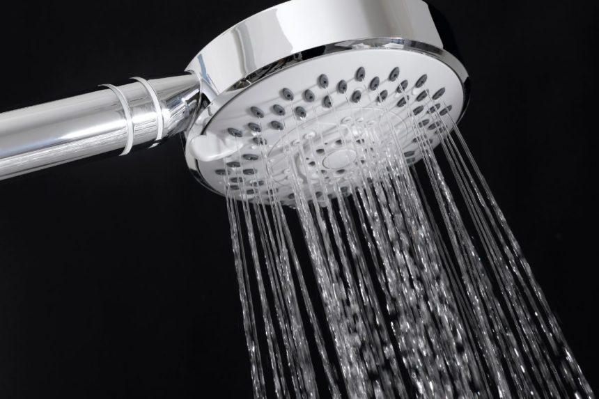Kaip valyti dušo galvutę? Populiarus patarimas!
