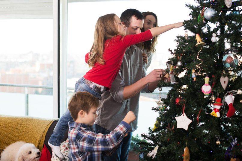 Kalėdinės dekoracijos pagal zodiako ženklą: kaip išsirinkti talismaną visiems metams