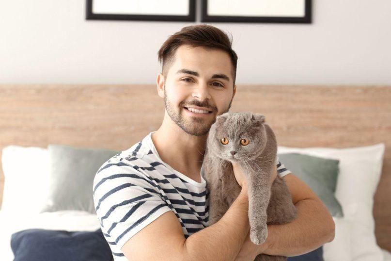 Katės jus supranta geriau, nei manėte: mokslininkai atskleidė paprastą triuką