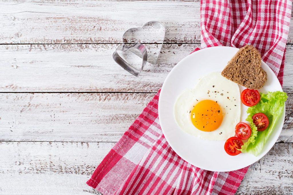 Kodėl tie patys pusryčiai gali būti naudingi?
