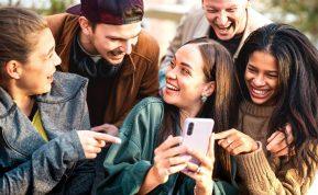 Kodėl Z karta gali tapti nesveikiausia karta istorijoje? Ekspertų įžvalgos apie augančias problemas