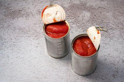 Kokie pomidorai yra sveikesni – švieži ar konservuoti? Tiesa, kuri jus nustebins