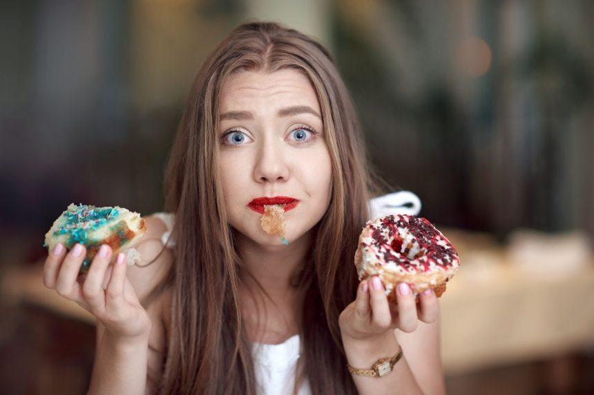 Kokių maisto produktų nereikėtų valgyti tuščiu skrandžiu? 8 pavojingi pasirinkimai, kuriuos reikia žinoti