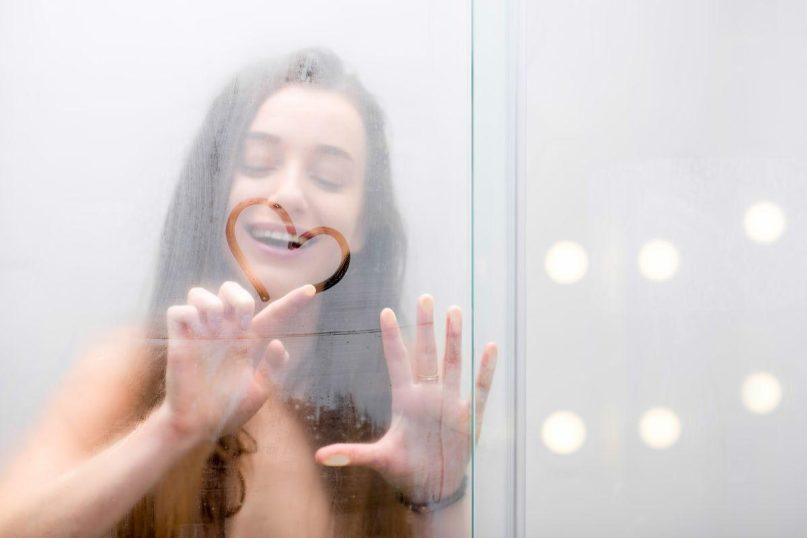 Kurią kūno dalį plaunate pirmiausiai? Štai ką tai sako apie jūsų asmenybę.