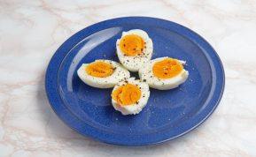 Kurie kiaušiniai naudingesni: kietai ar minkštai virti?