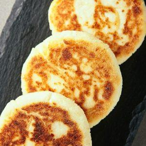 Labai sveiki ir gardūs varškėčiai su žolelėmis. Išbandykite!