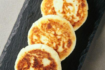 Labai sveiki ir gardūs varškėčiai su žolelėmis. Išbandykite!