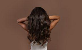 Maistas plaukų augimui: dietologai atskleidė, ką valgyti, jei plaukai slenka ir silpnėja