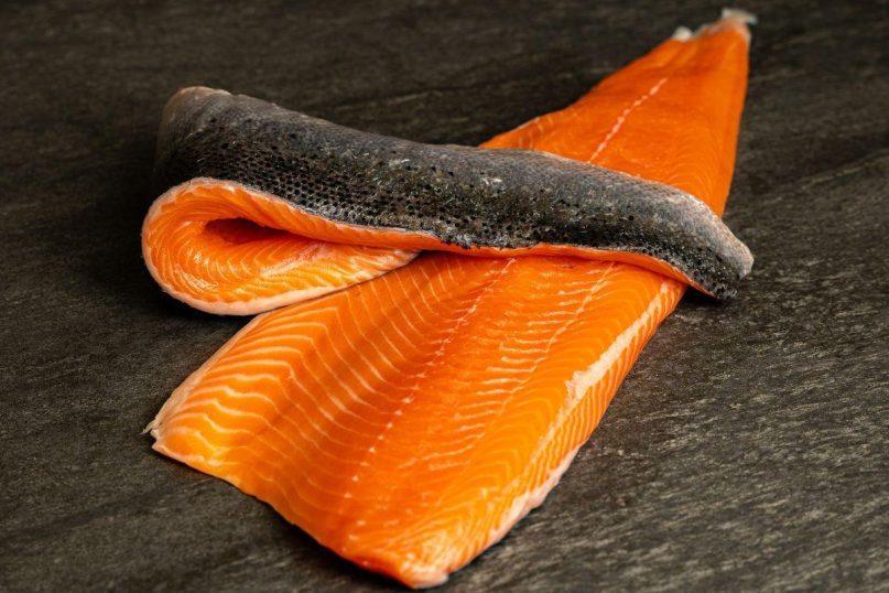 Mitybos specialistai atskleidė, kaip išsirinkti kokybišką lašišą šventėms