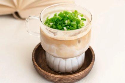 Nauja kavos manija užkariauja pasaulį. Tikrai ne kiekvienas išdrįstų paragauti.