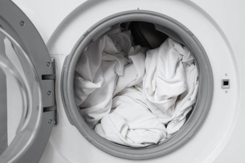 Nei 60 °C nei 90 °C- ekspertai pateikė visiškai kitą patalynės skalbimo temperatūrą