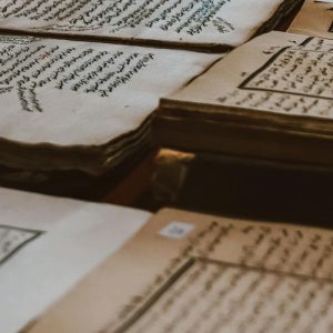 Neįmenamos praeities paslaptys: 7 senovės kalbos, kurių mokslininkai vis dar nesugeba iššifruoti