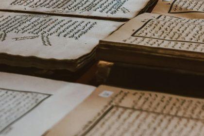 Neįmenamos praeities paslaptys: 7 senovės kalbos, kurių mokslininkai vis dar nesugeba iššifruoti