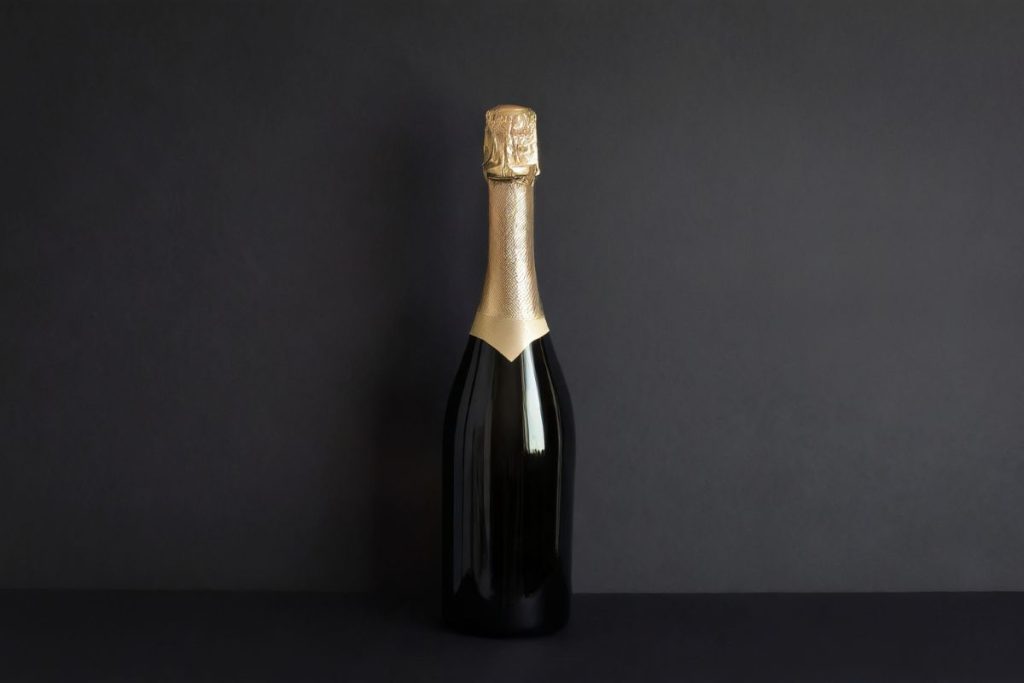 Neišgertei viso šampano? Štai paprasčiausias triukas, kuris išsaugos burbuliukus dar kelias dienas. Patikimi gazo išlaikymo sprendimai