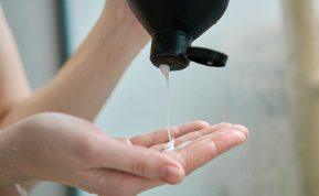 Netikėta tiesa: kodėl valymas su šampūnu gali tapti jūsų geriausiu kasdieniu triuku