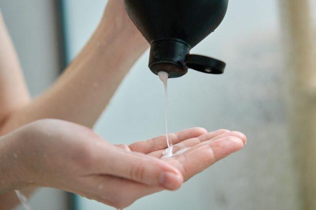 Netikėta tiesa: kodėl valymas su šampūnu gali tapti jūsų geriausiu kasdieniu triuku