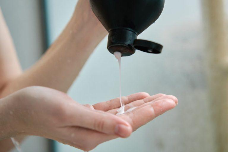 Netikėta tiesa: kodėl valymas su šampūnu gali tapti jūsų geriausiu kasdieniu triuku