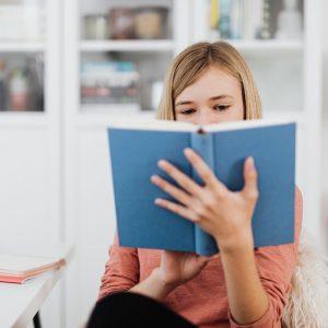 Norite, kad jūsų vaikas puikiai mokytųsi? Išmokykite jį pamilti knygas! 