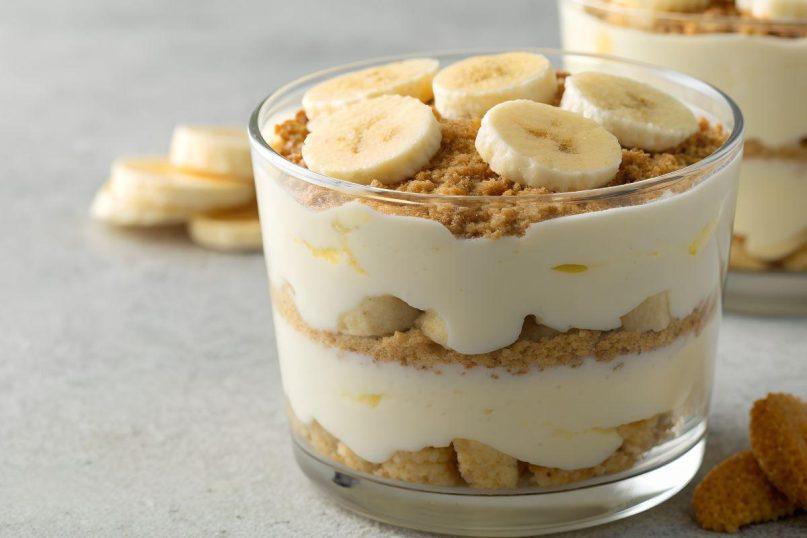 Nuostabus bananų tortas, kurio nereikia kepti. Mano šeima jį dievina net ir per šventes!