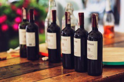 Padovanoti vyną atrodo paprasta, tačiau būtent čia žmonės klysta dažniausiai: someljė atskleidė svarbiausias taisykles