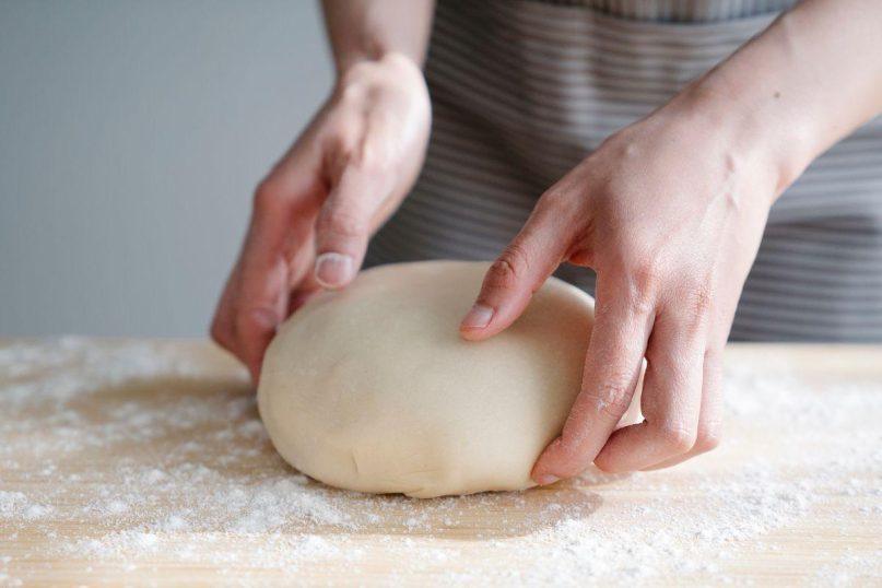 Pigi, paprasta ir puiki tešla visiems kepiniams. Jie bus minkšti ir purūs