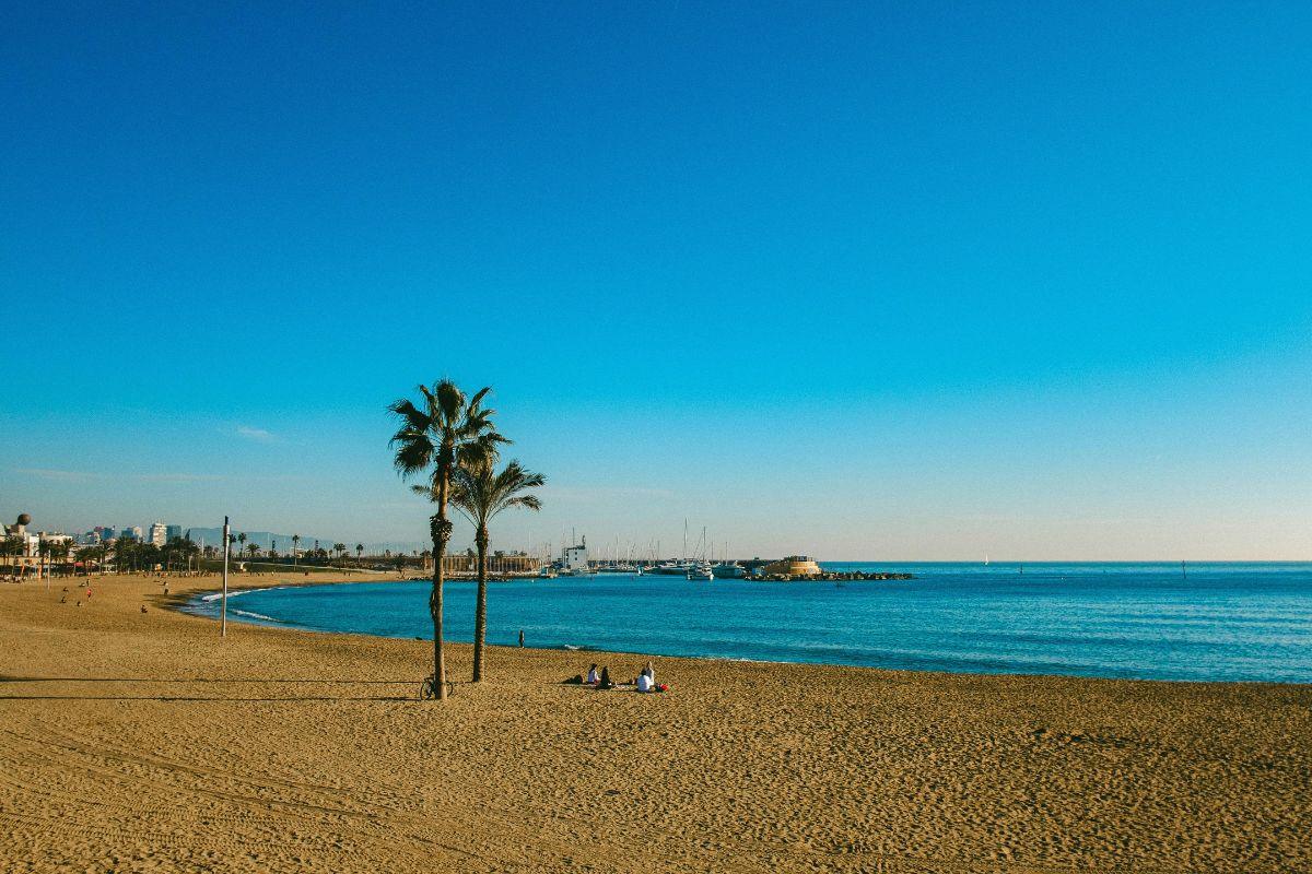 Pigu, tačiau egzotiška: kryptys, kur lietuviai turėtų keliauti sausį ir ...