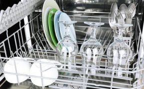 Plastikiniai indai neišdžiūsta indaplovėje? Yra paprastas būdas tai padaryti!