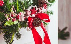 Ši juostelė Kalėdų eglutę paverčia nuostabia: dekoratoriai atskleidė triuką, apie kurį tyli IKEA