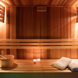 Šiaurės šalių paslaptis: kaip suomiška pirtis atjaunina kūną ir prilygsta treniruotei?