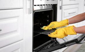 Šio triuko pagalba greitai išvalysite orkaitę. Nusivalys net pridžiūvę maisto likučiai