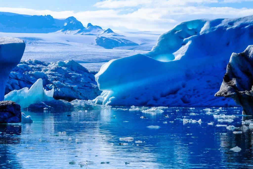 Skrydžiai virš Antarktidos neatsiperka ekonomiškai