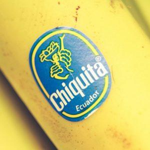 Štai, kodėl ant vaisių dedami lipdukai. Tikrai manėte neteisingai