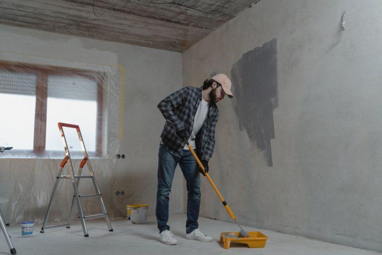 Su šiais patarimais nudažysite sienas tarsi profesionalas. Atnaujinkite namus be rūpesčio! Kaip pasiruošti dažymui