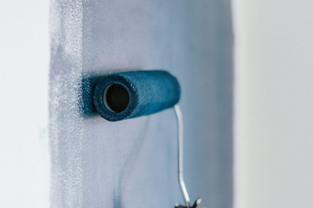 Su šiais patarimais nudažysite sienas tarsi profesionalas. Atnaujinkite namus be rūpesčio! Spalvos pasirinkimo patarimai