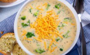 Sūrio sriuba, aromatas ir skonis sušildys net šalčiausią dieną