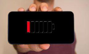 Telefonas išsikrovė pačiu blogiausiu metu? Šis metodas leis jį įkrauti net be įkroviklio