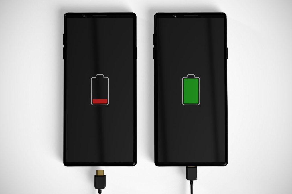 Trys mitai apie telefono krovimą, kuriais vis dar tikime – ir dėl kurių patys trumpiname baterijos gyvenimą. Iškrauti iki galo ir pakrauti iki 100 proc