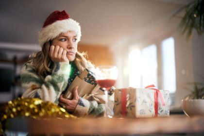 Vienatvė per Kalėdas ir Naujuosius metus: kaip atrasti savo prasmę ir nustoti tikėti visuomenės mitais