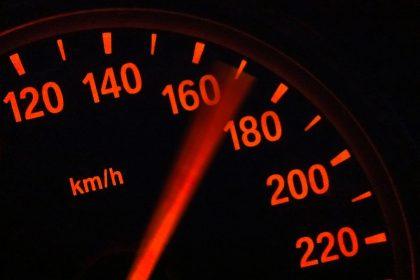 Viršiji greitį – sėdi į kalėjimą. Naujos baudos Europoje gąsdina ir lietuvius